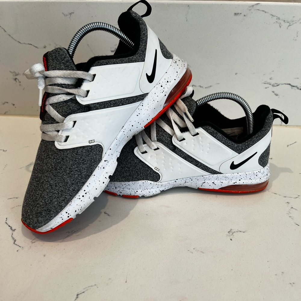 Nike Air Bella TR Gray and White w/ orange accents. Women’s size 6 (924338-110)
